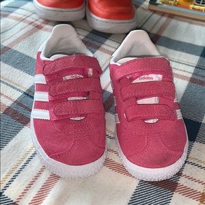 Toddler pink adidas Ortholite sneakers with straps